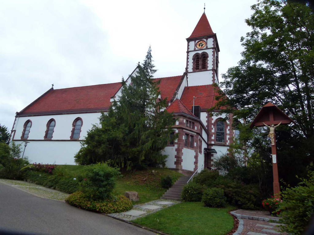 Außenansicht der Herz-Jesu-Kirche Lützenhardt